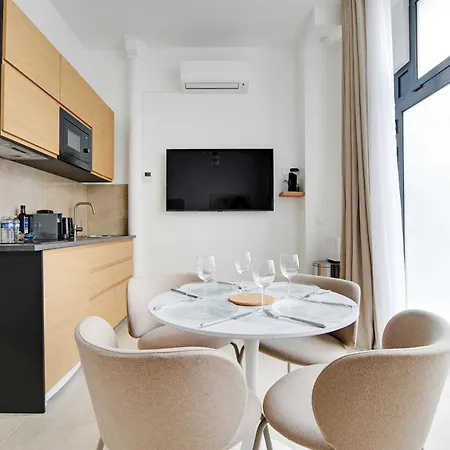 Holiday home Moderne - Ac- 4p- Champ-de-mars *