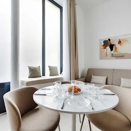 Holiday home Moderne - Ac- 4p- Champ-de-mars